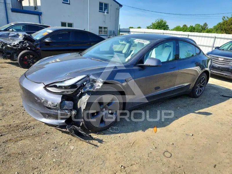 2022 Tesla Model 3 фото