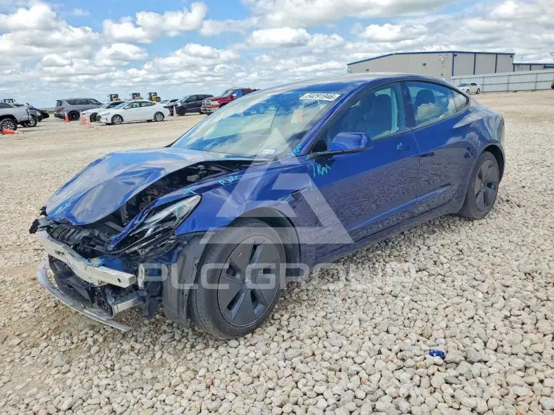 2022 Tesla Model 3 фото