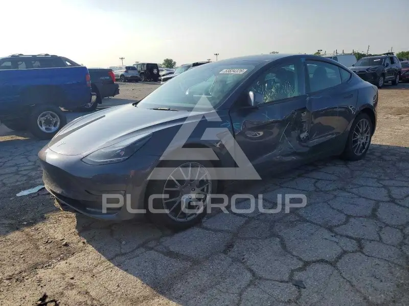 2022 Tesla Model 3 фото