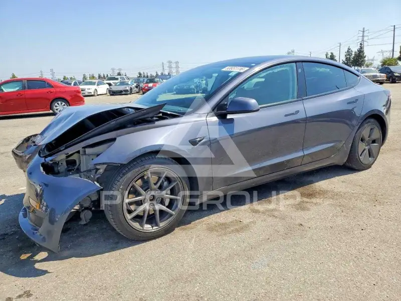 2022 Tesla Model 3 фото