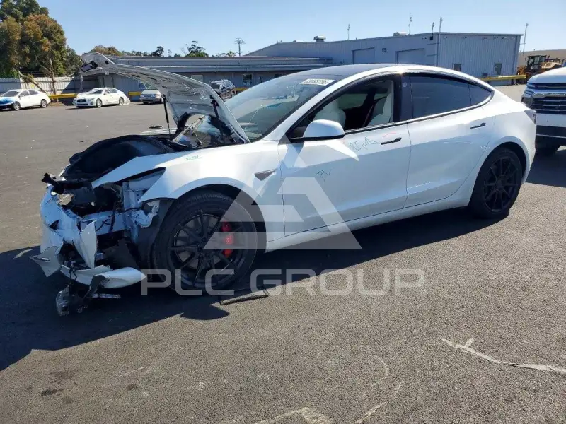 2022 Tesla Model 3 photo
