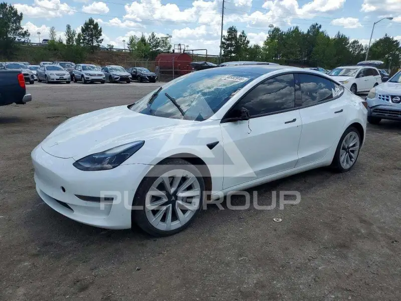2022 Tesla Model 3 фото