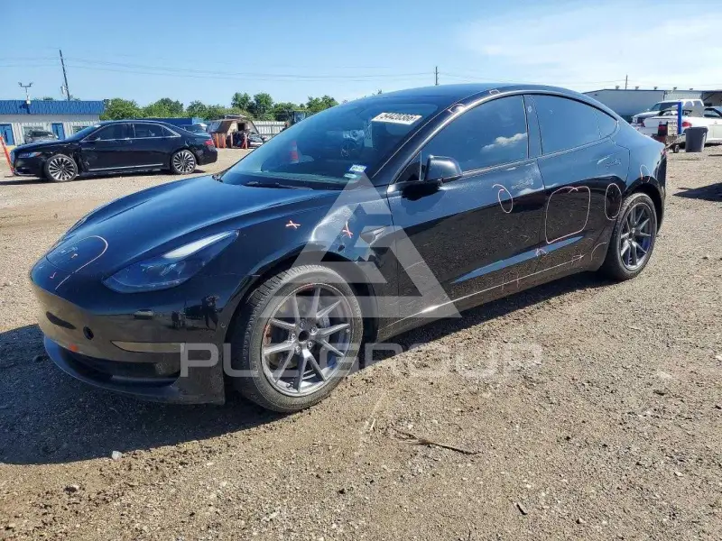 2022 Tesla Model 3 фото