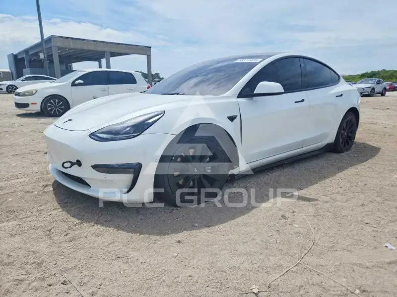 2022 Tesla Model 3 photo