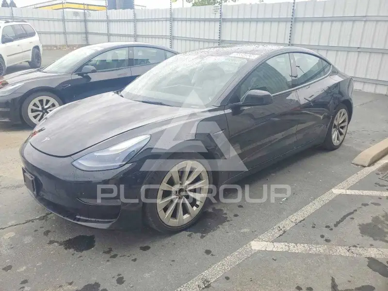 2022 Tesla Model 3 фото