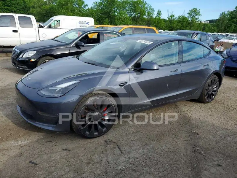 2022 Tesla Model 3 фото