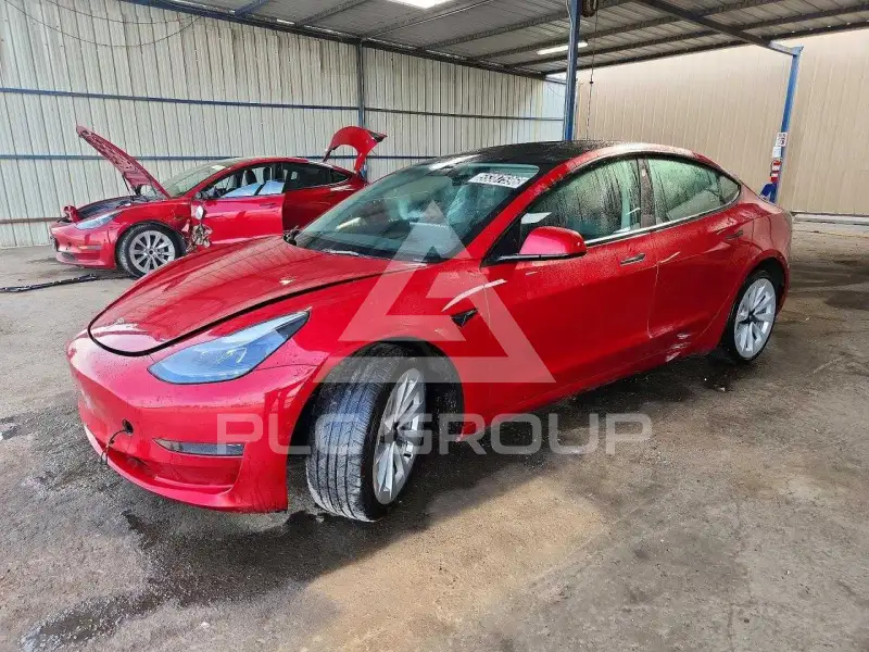 2022 Tesla Model 3 фото