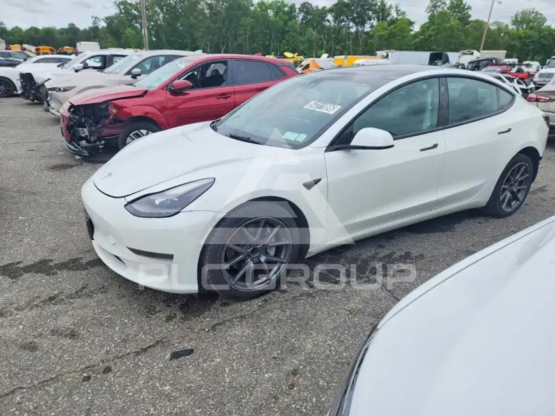 2022 Tesla Model 3 photo