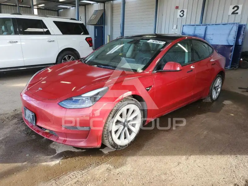2022 Tesla Model 3 фото