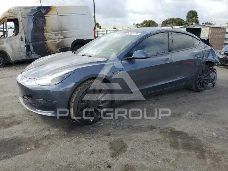 2022 Tesla Model 3 фото