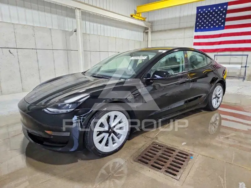 2022 Tesla Model 3 фото