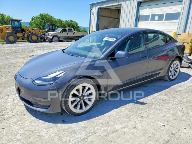 2022 Tesla Model 3 фото