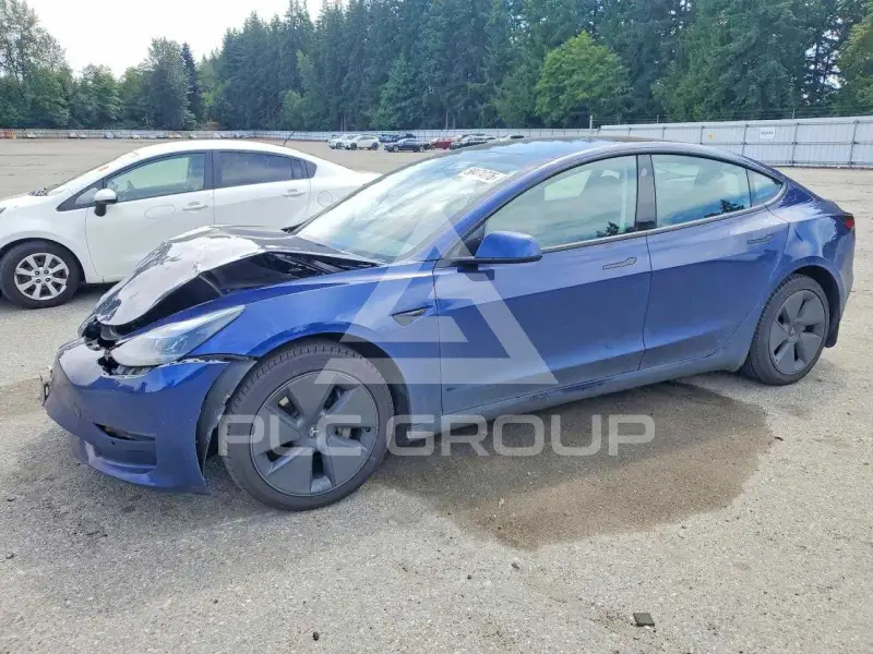 2022 Tesla Model 3 фото