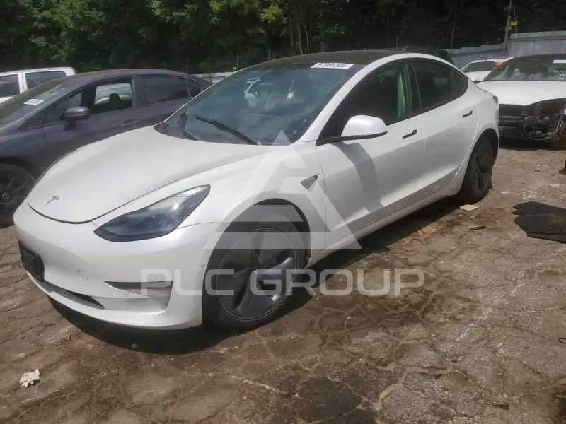 2022 Tesla Model 3 фото