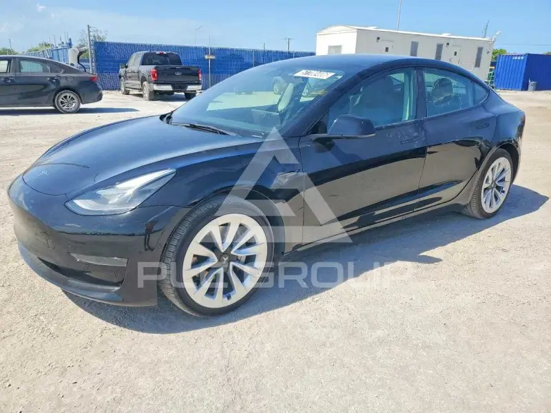 2022 Tesla Model 3 фото