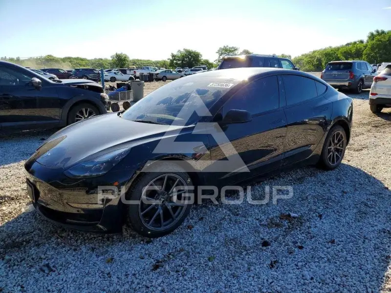 2022 Tesla Model 3 photo