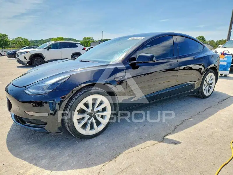 2022 Tesla Model 3 фото