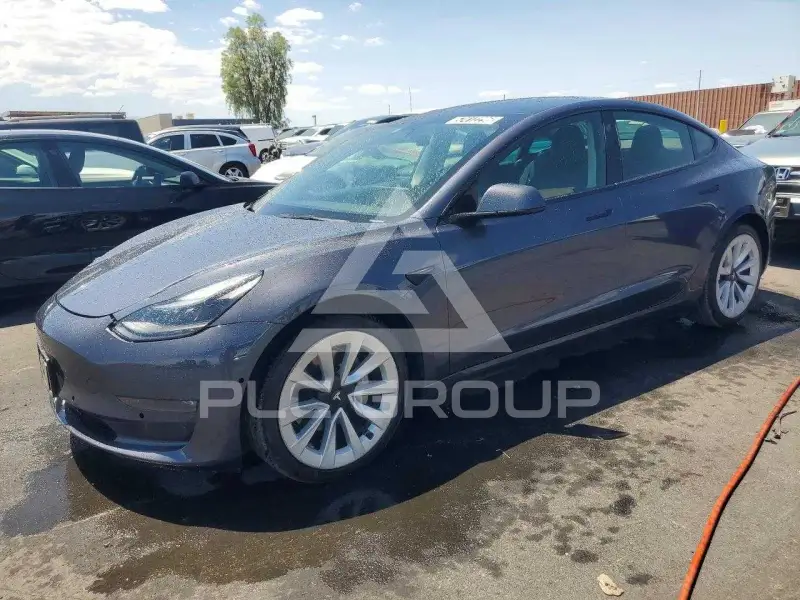 2022 Tesla Model 3 фото