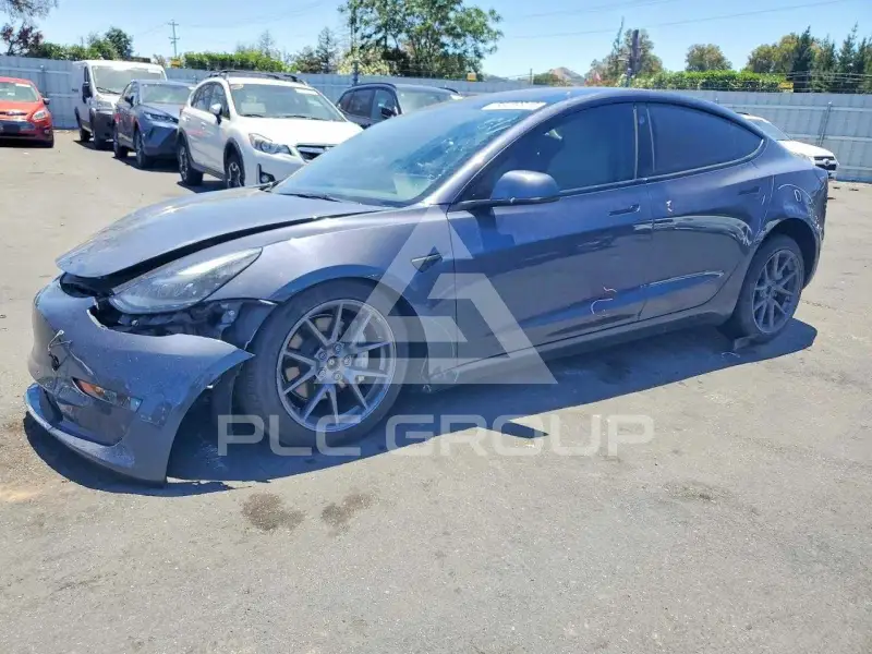 2022 Tesla Model 3 фото