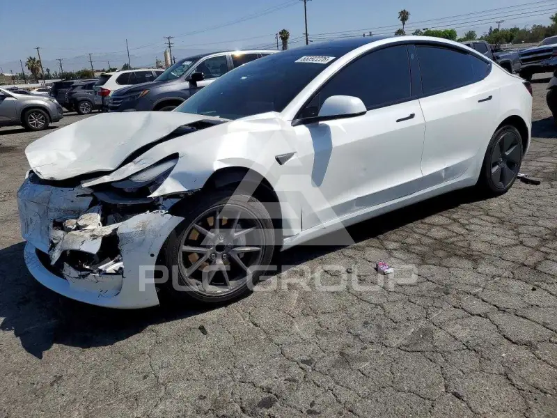 2022 Tesla Model 3 фото