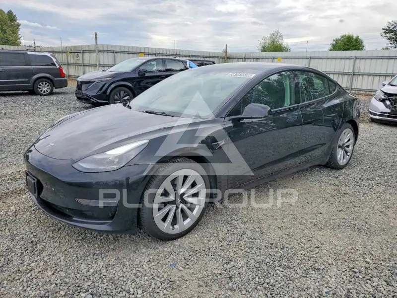 2022 Tesla Model 3 фото
