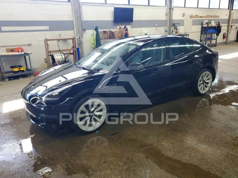 2022 Tesla Model 3 фото