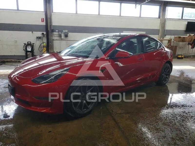 2022 Tesla Model 3 фото