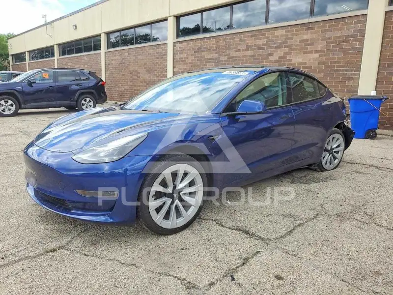 2022 Tesla Model 3 фото