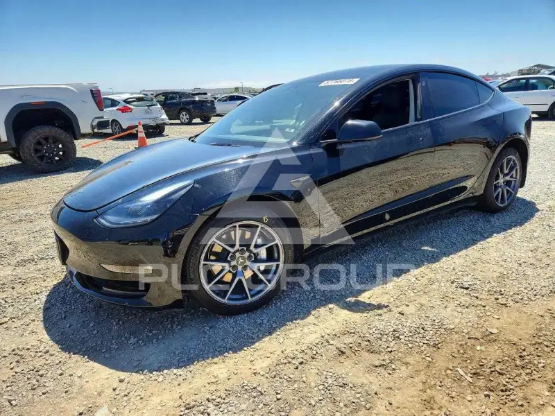 2022 Tesla Model 3 фото