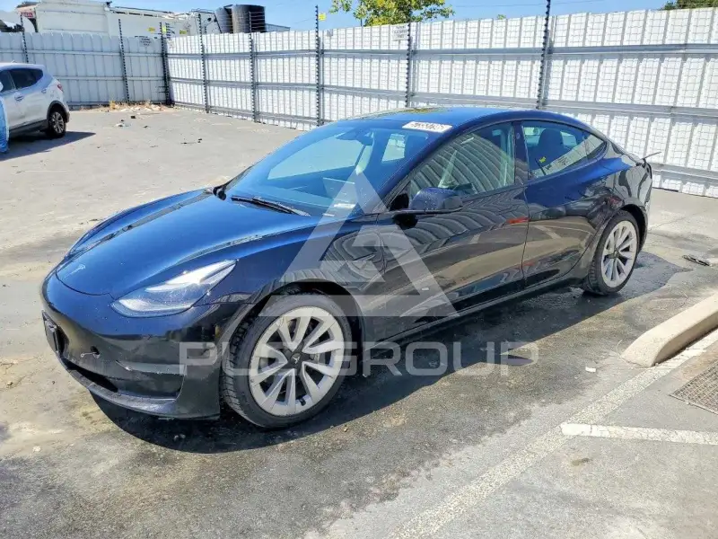 2022 Tesla Model 3 фото