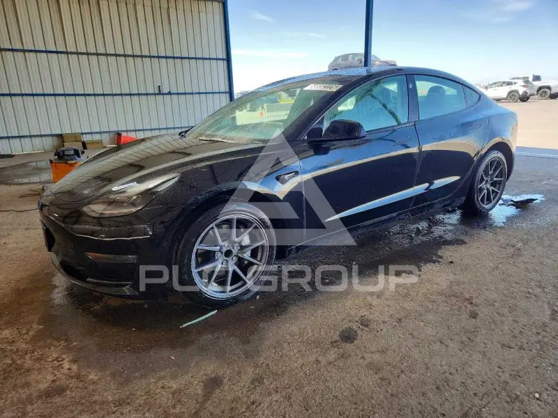 2022 Tesla Model 3 photo