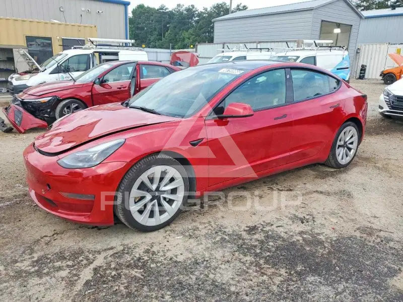 2022 Tesla Model 3 фото
