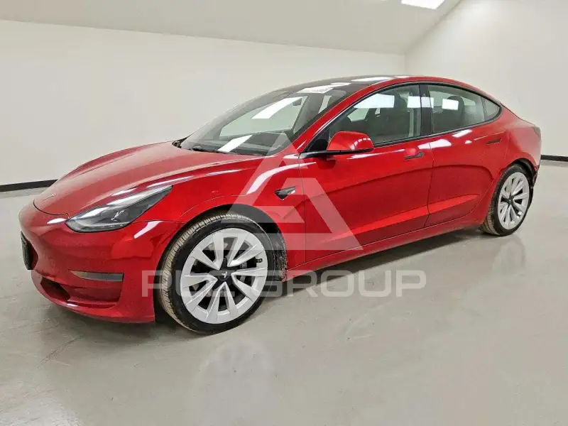 2022 Tesla Model 3 фото
