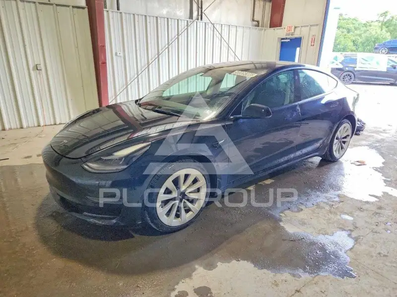 2022 Tesla Model 3 фото