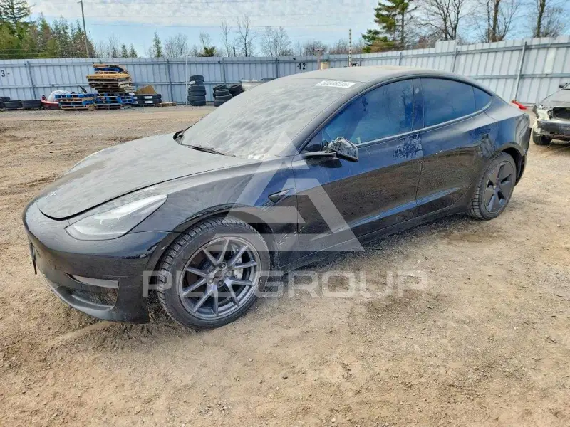 2022 Tesla Model 3 фото