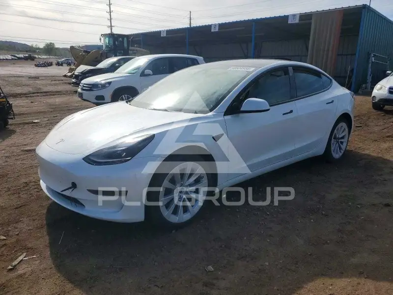 2022 Tesla Model 3 фото