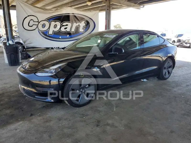 2022 Tesla Model 3 фото