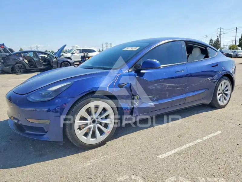 2022 Tesla Model 3 фото