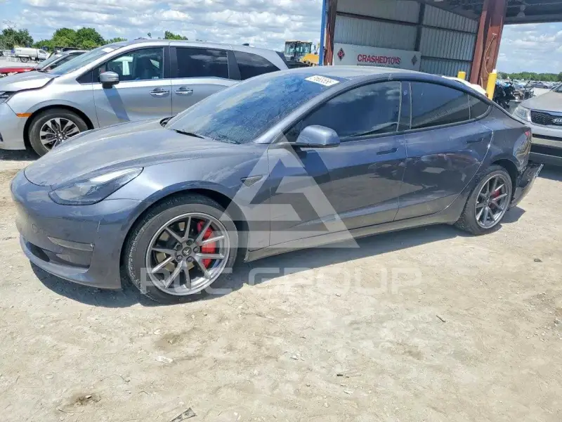 2022 Tesla Model 3 фото