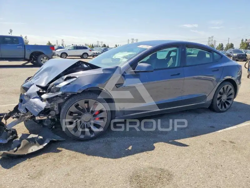 2022 Tesla Model 3 фото