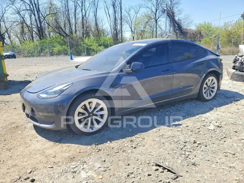 2022 Tesla Model 3 фото