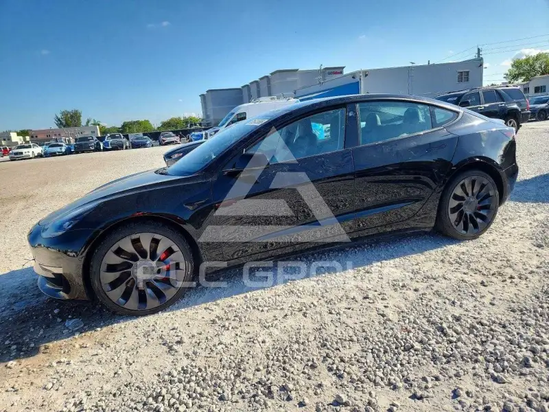 2022 Tesla Model 3 фото