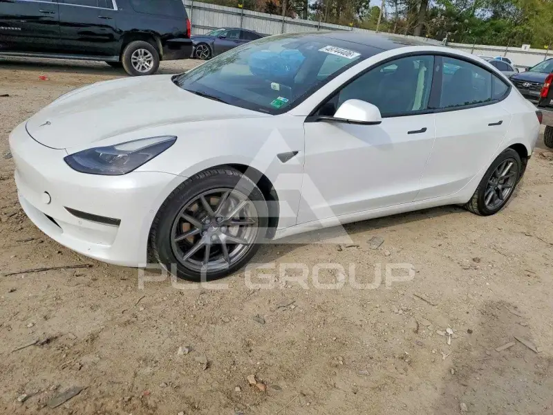 2022 Tesla Model 3 photo