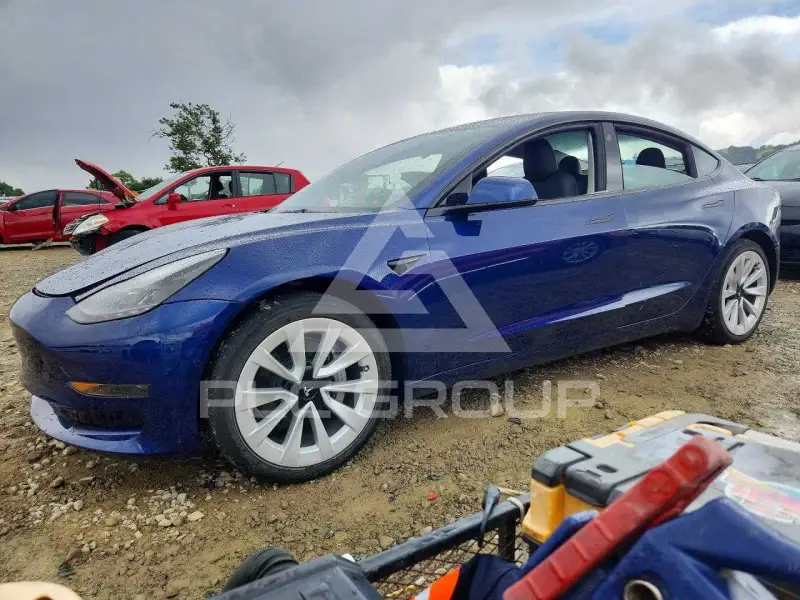 2022 Tesla Model 3 photo