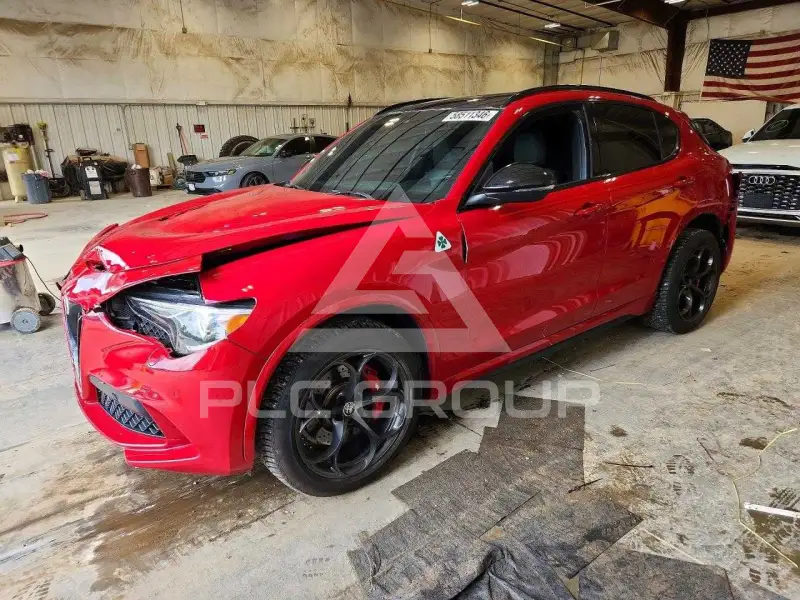 2022 Alfa Romeo Stelvio фото