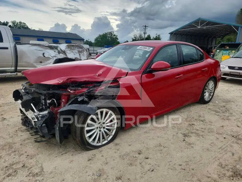 2022 Alfa Romeo Giulia photo