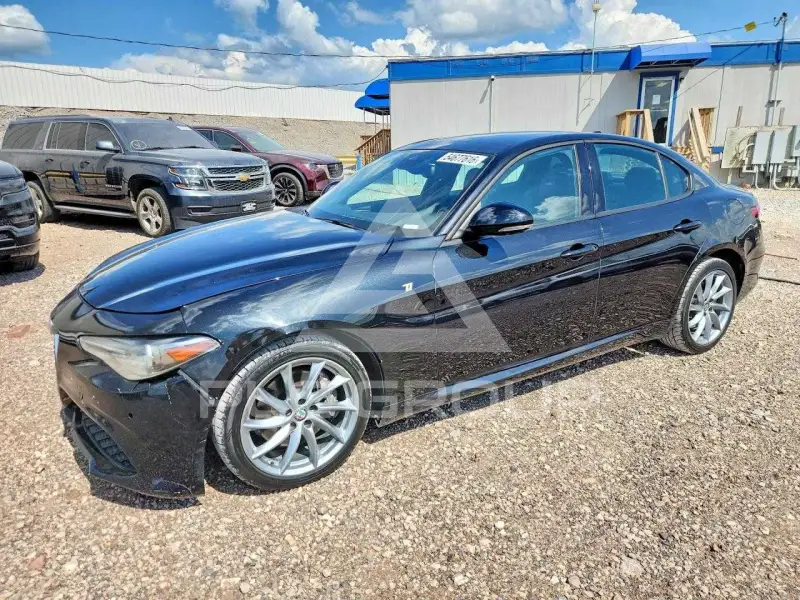 2022 Alfa Romeo Giulia фото