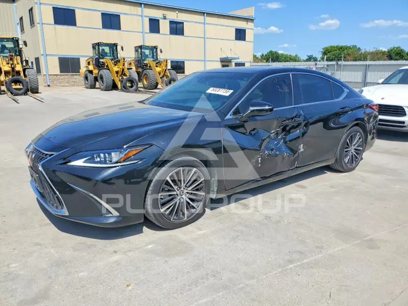 2022 Lexus ES350 photo