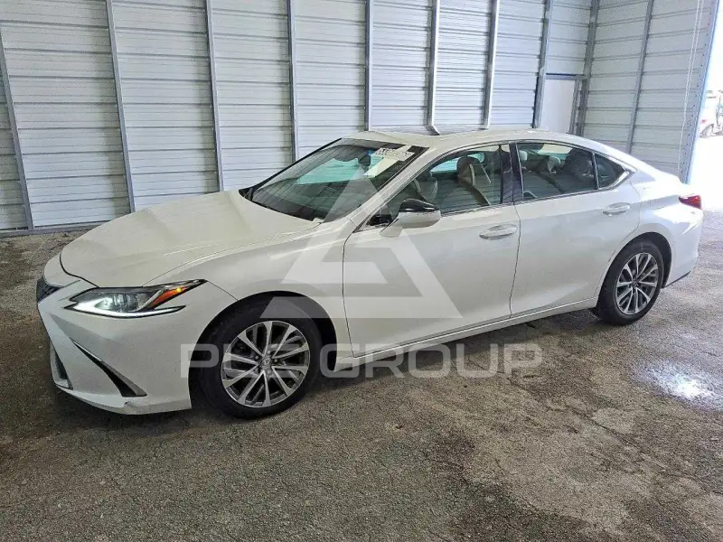 2022 Lexus ES350 photo