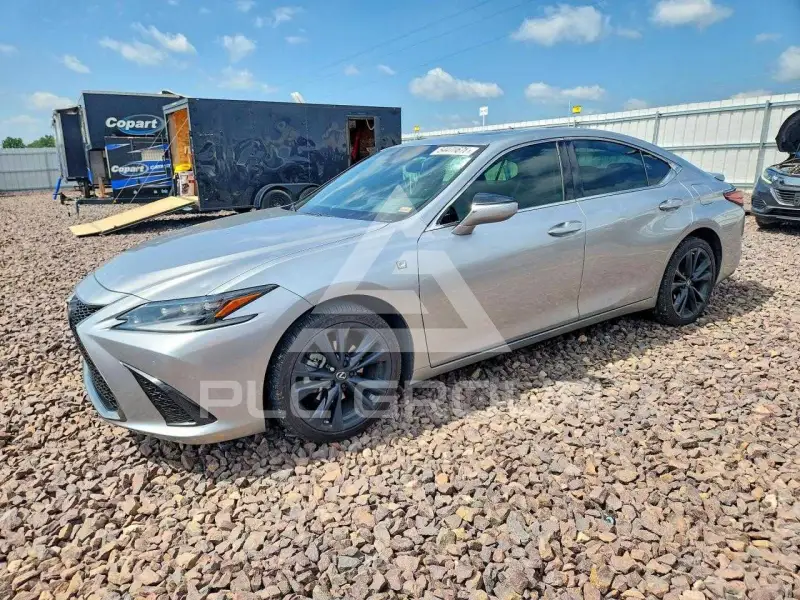 2022 Lexus ES350 photo